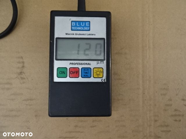 MASKA POKRYWA SILNIKA VW FOX 03-10 LAK:LI7F NR79 - 10