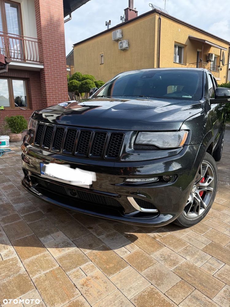 Jeep Grand Cherokee - 12