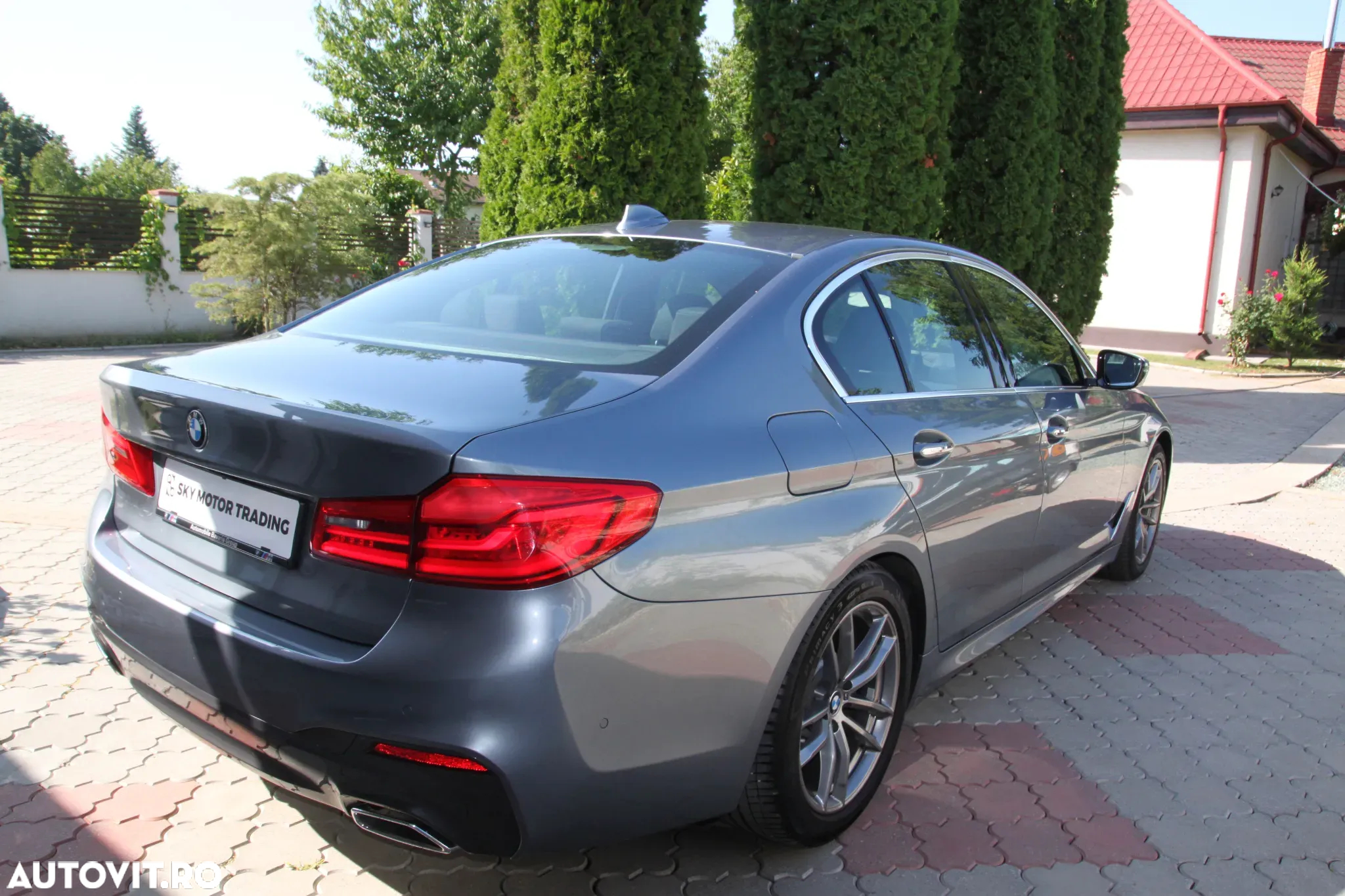 BMW Seria 5 530i xDrive AT - 2
