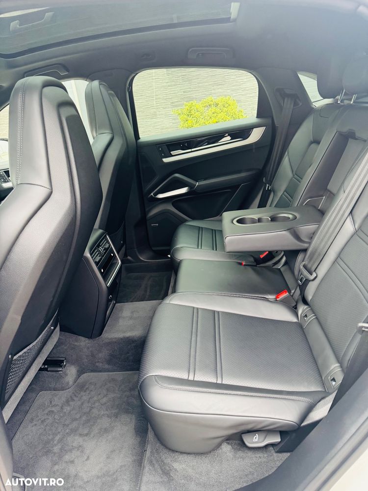 Porsche Cayenne E-Hybrid - 19