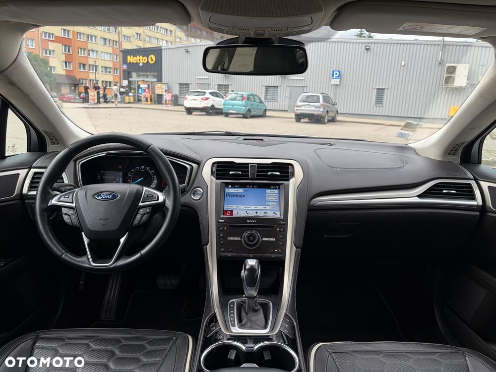 Ford Mondeo 2.0 Hybrid Vignale - 18