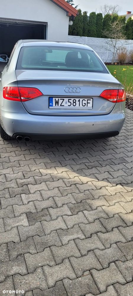 Audi A4 Limousine - 3