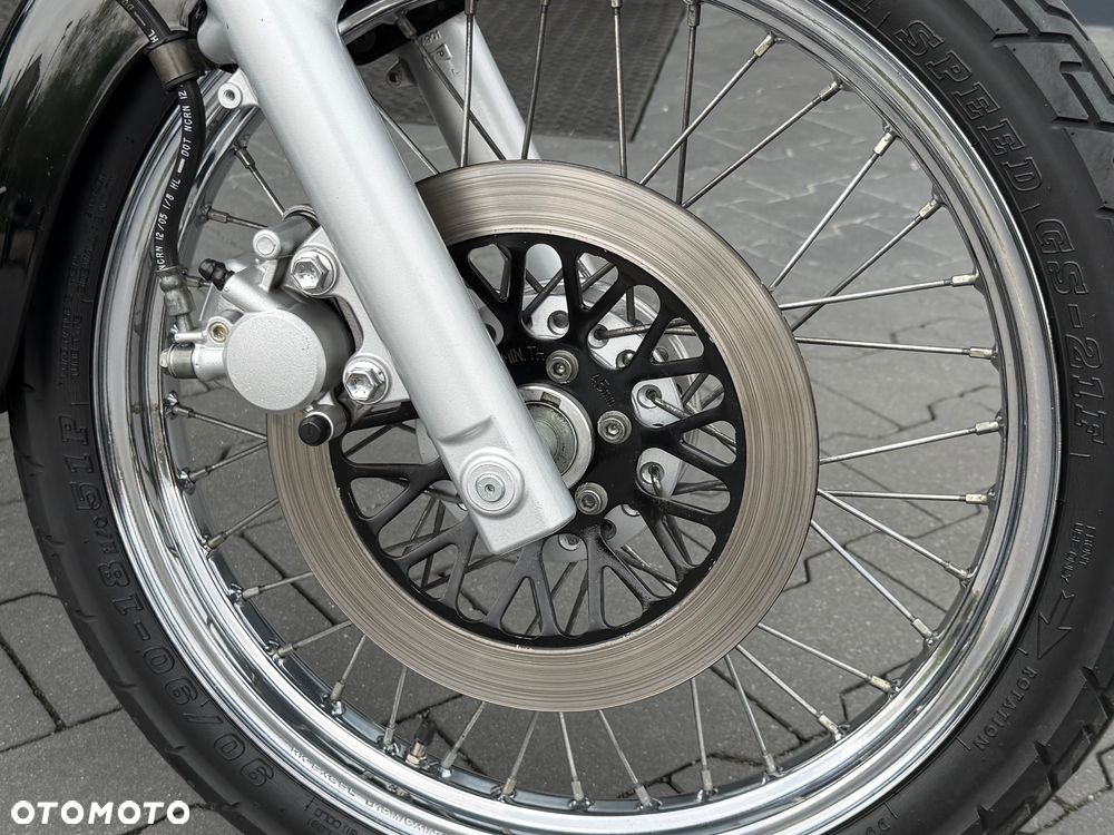 Suzuki Intruder - 21