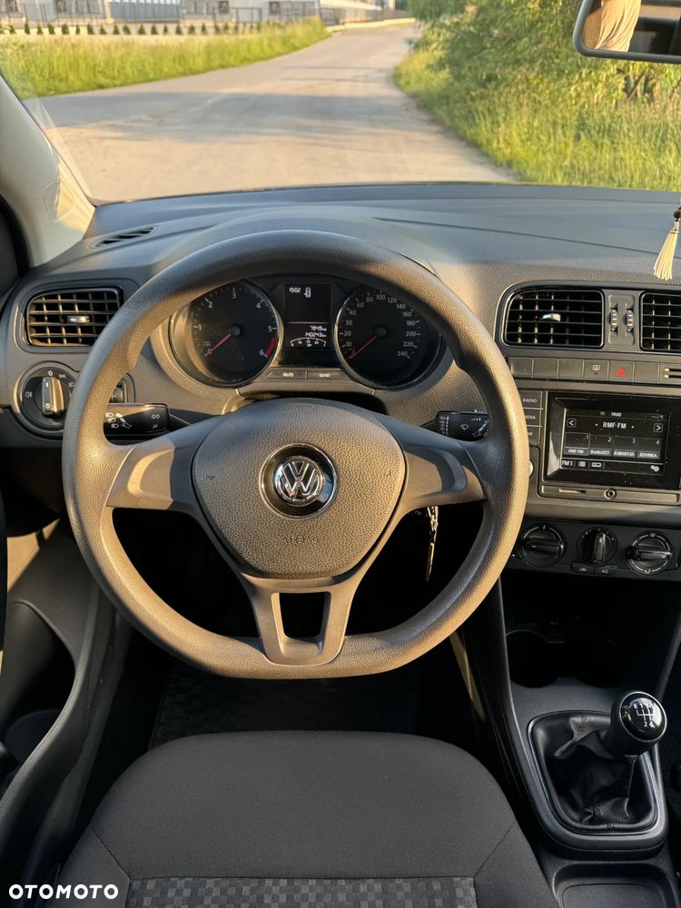 Volkswagen Polo - 8