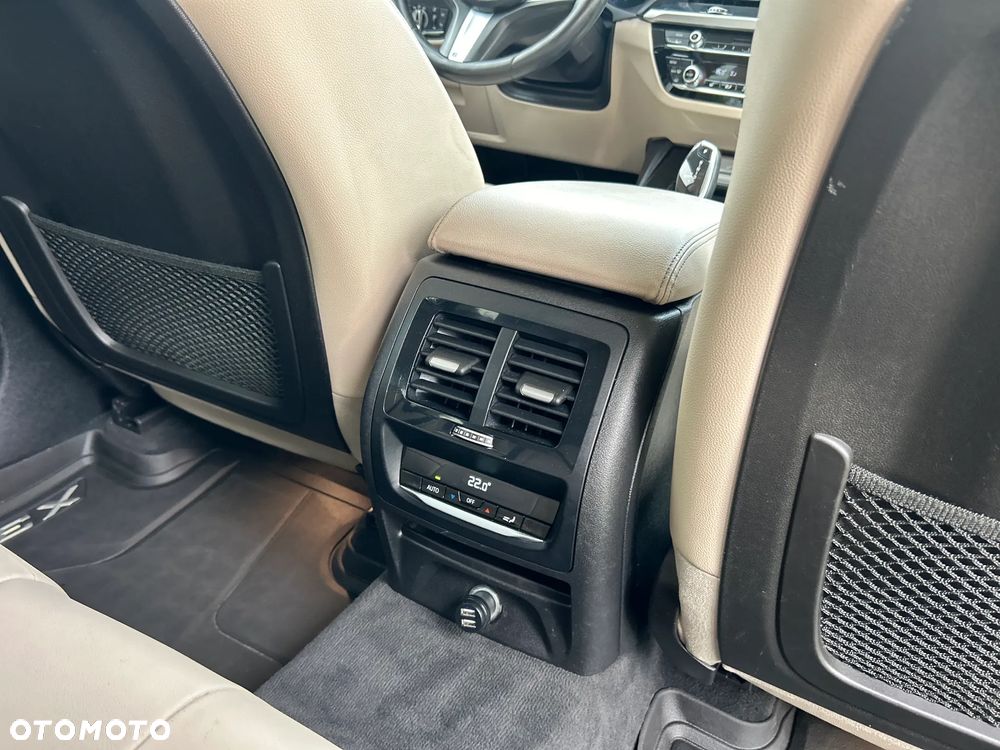 BMW X3 xDrive20d Luxury Line - 10