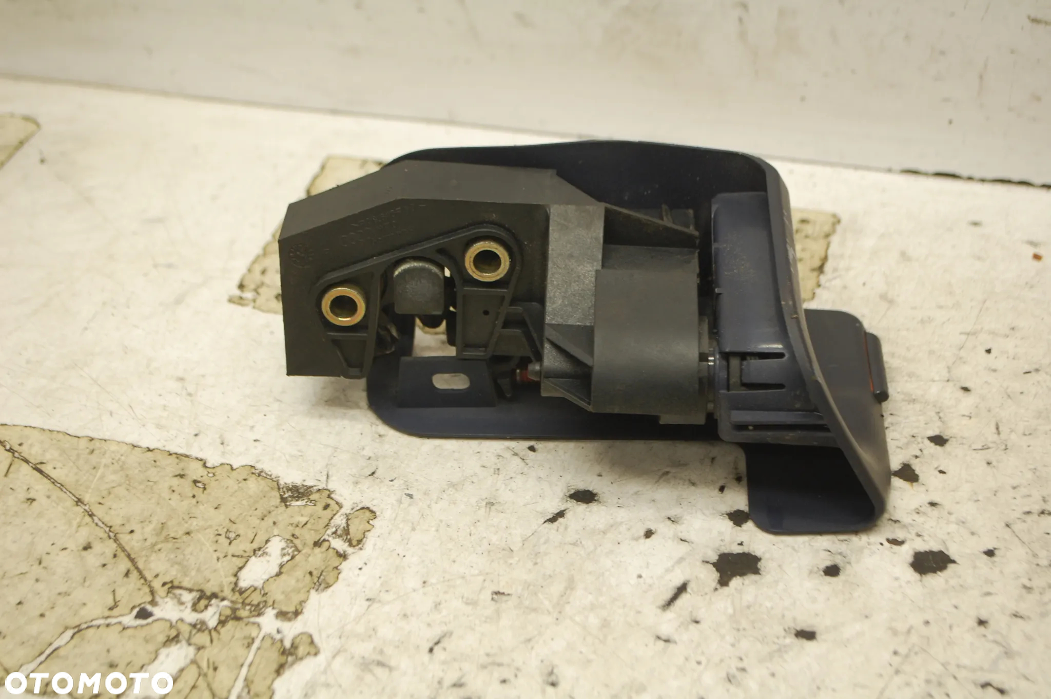 ZAMEK KANAPY TYŁ TYLNY LEWY PRAWY AUDI A4 B6 B7 KOMBI 8E0885879 8E0885880 - 15
