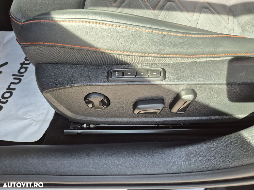 Seat Leon 1.4 e-Hybrid DSG FR - 11