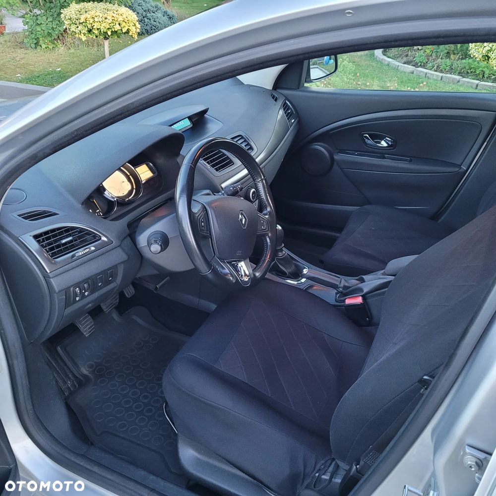 Renault Megane 1.5 dCi Limited - 10