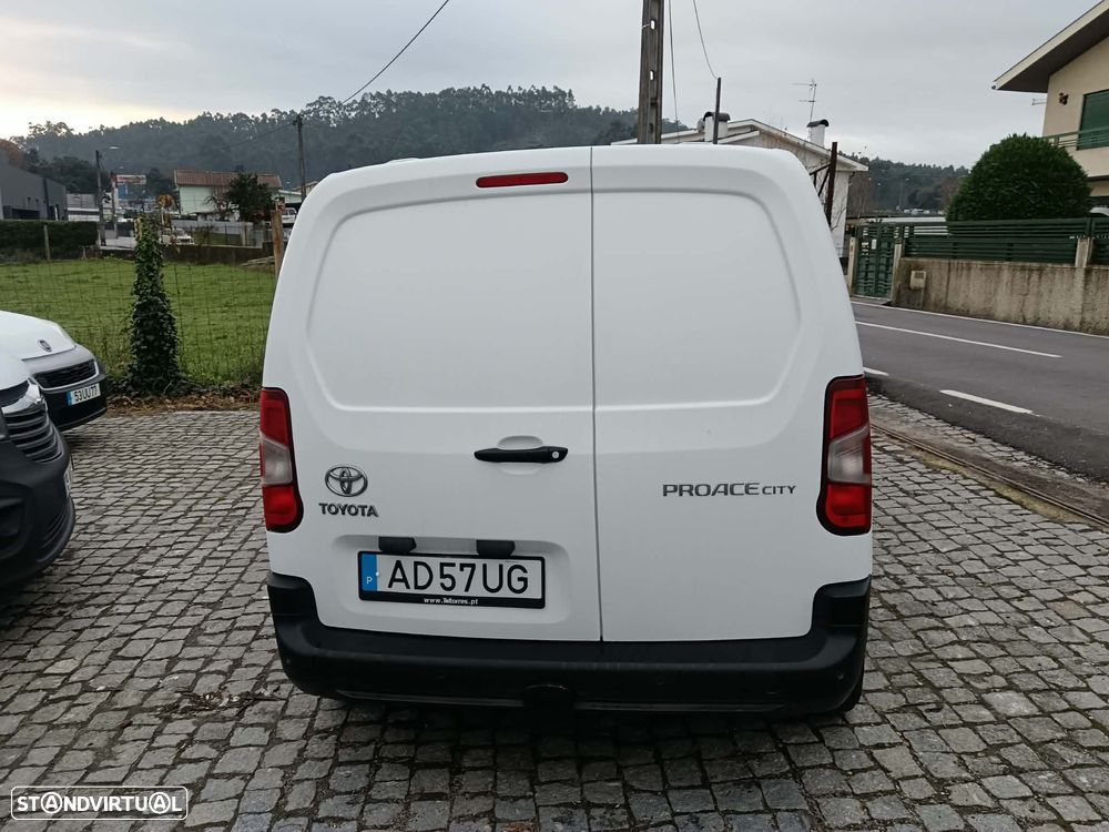 Toyota Proace City 1.5 D  3 LUGARES - 5