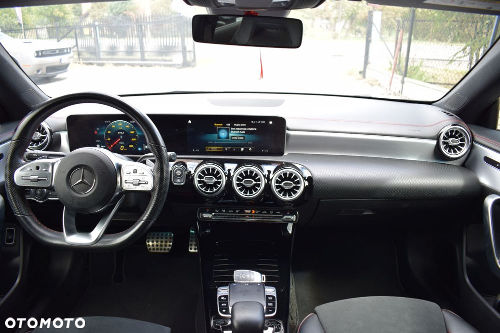 Mercedes-Benz CLA 220 AMG Line 7G-DCT - 7