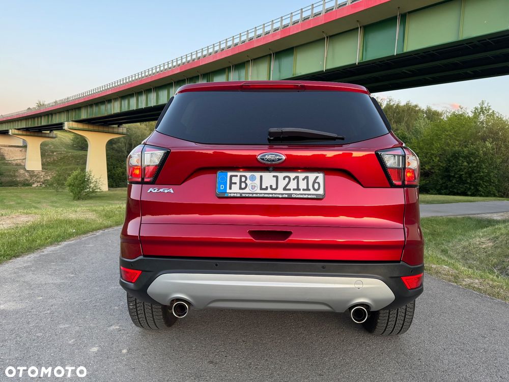 Ford Kuga 2.0 TDCi 2x4 Titanium - 10
