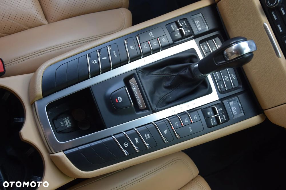 Porsche Macan Standard - 14