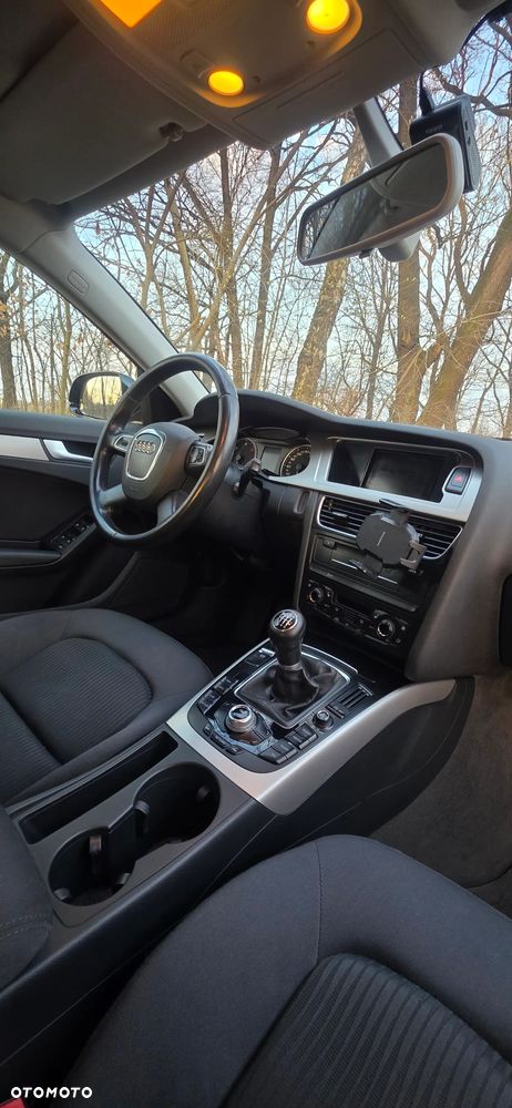 Audi A4 Avant 2.0 TDI - 24