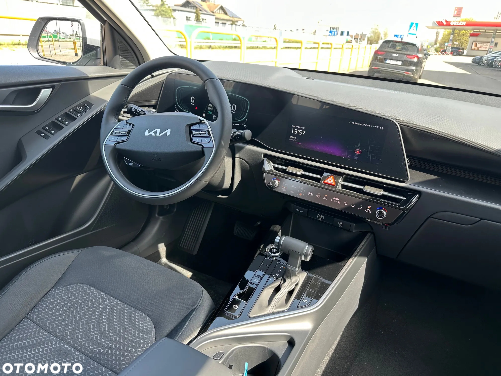 Kia Niro 1.6 GDI Hybrid M - 17