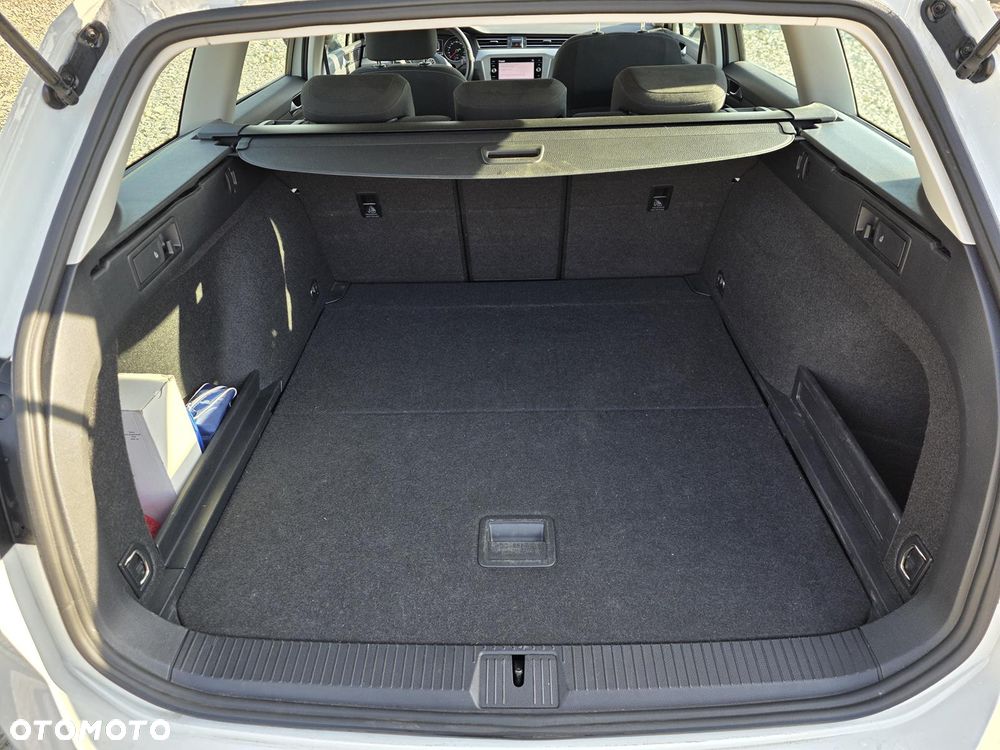 Volkswagen Passat 1.5 TSI EVO Essence DSG - 20