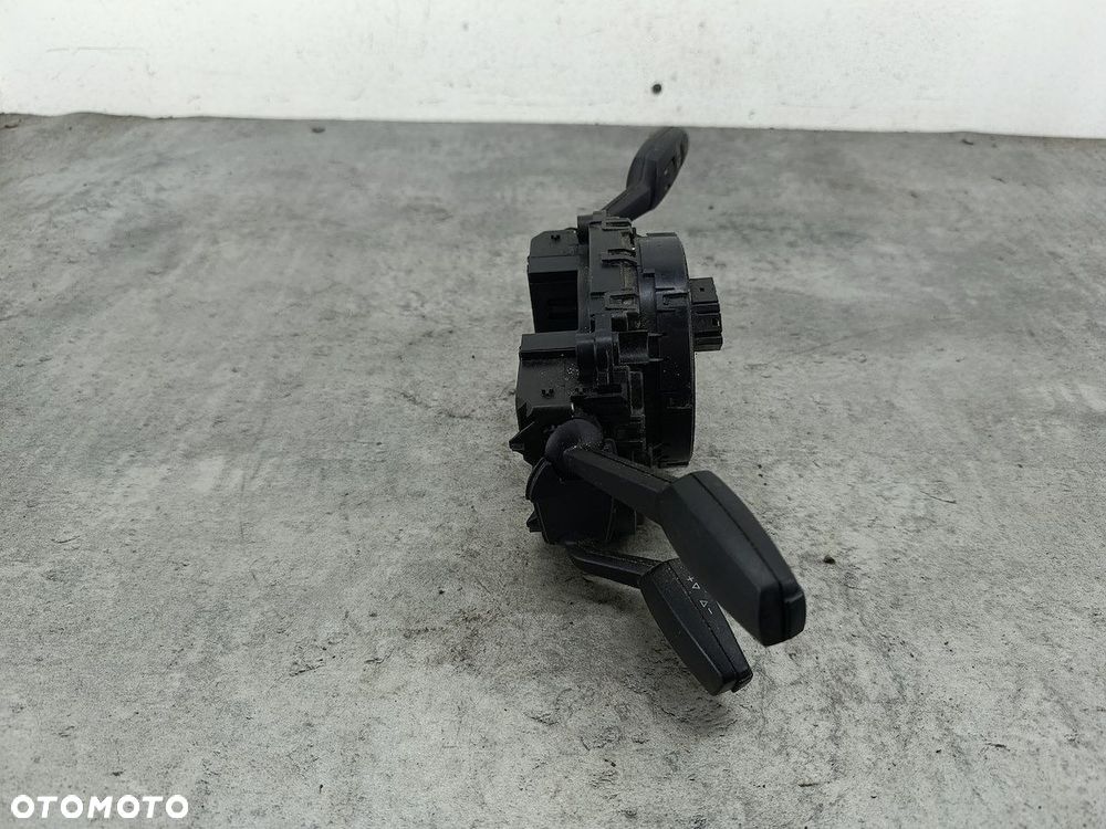 PRZEŁĄCZNIK ZESPOLONY BMW 3 E91 9110894 2.0 D 320d - 4