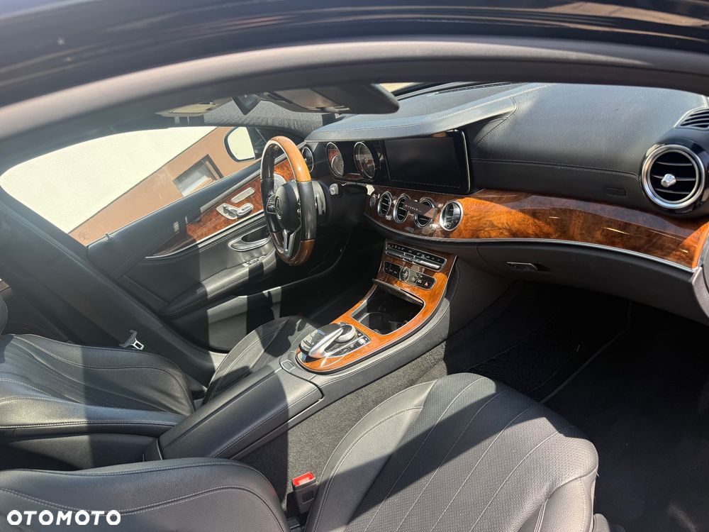 Mercedes-Benz Klasa E 300 9G-TRONIC - 5