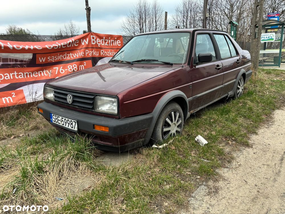 Volkswagen Jetta - 1