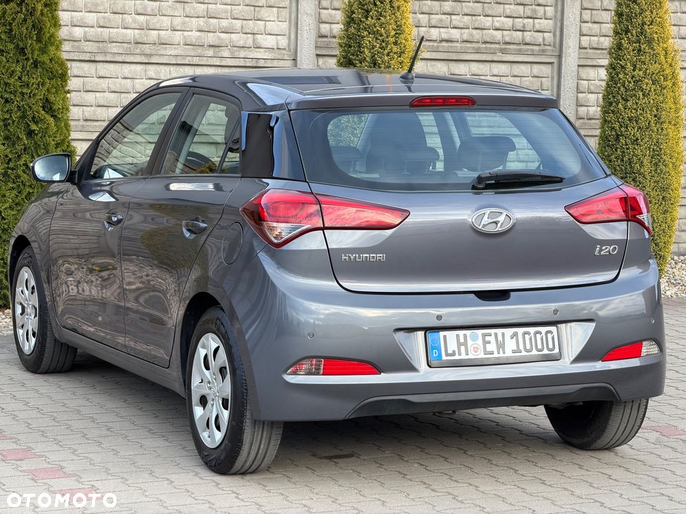 Hyundai i20 blue 1.2 YES Gold - 2