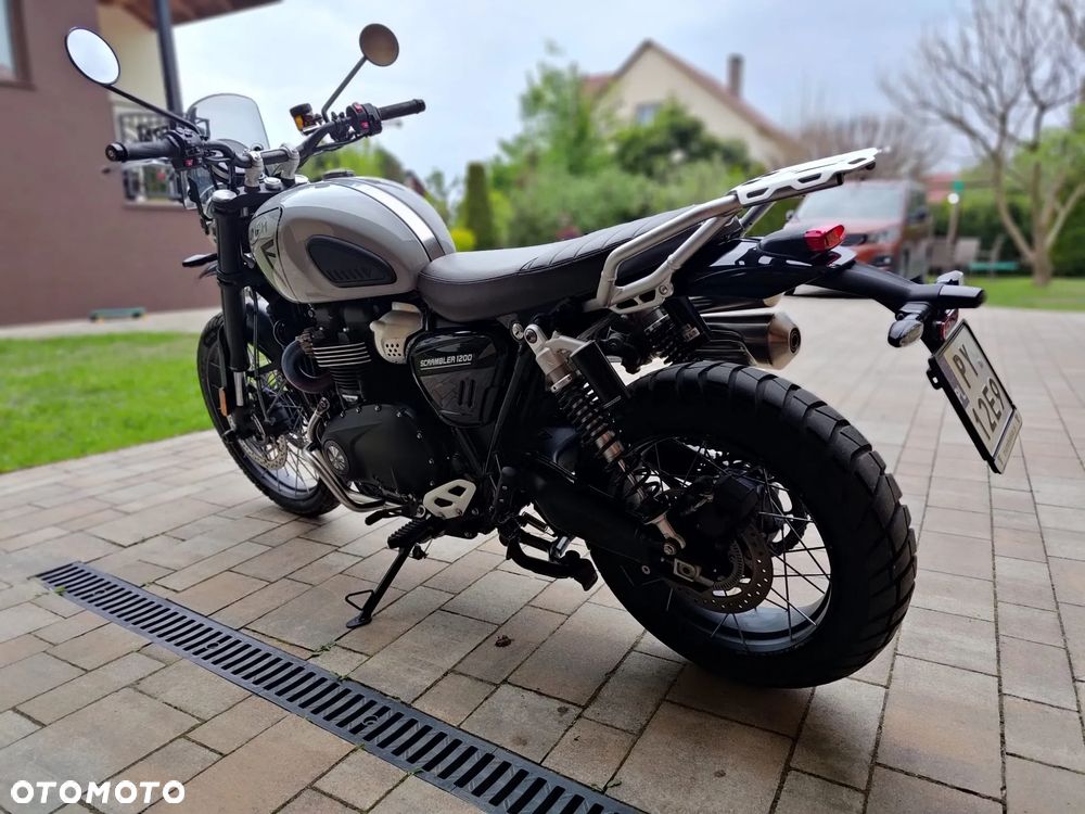 Triumph Scrambler - 9