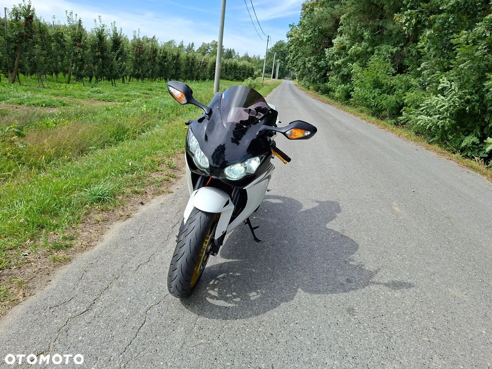 Honda CBR - 6