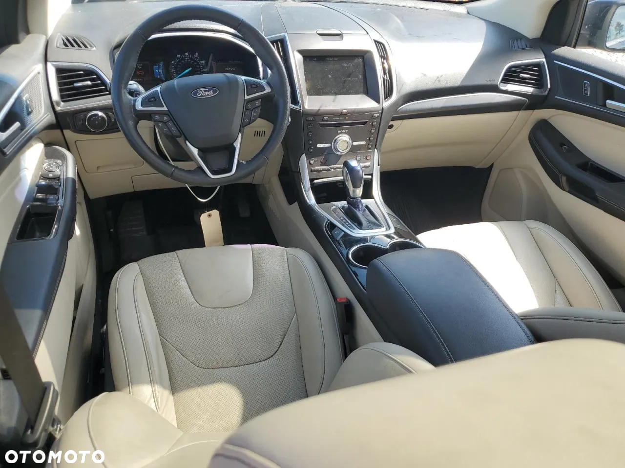 Ford Edge - 9