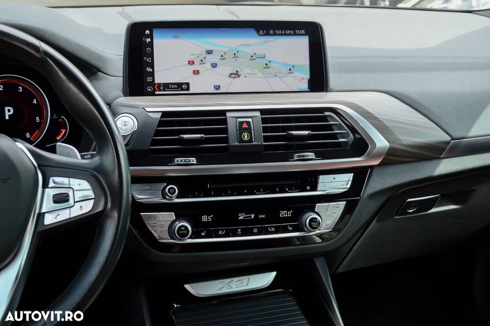 BMW X3 xDrive20d AT Luxury Line - 8