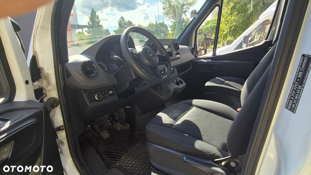 Mercedes-Benz SPRINTER - 5