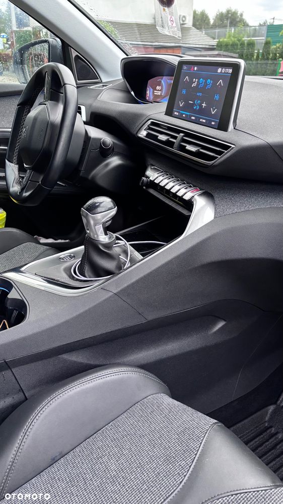 Peugeot 5008 1.2 PureTech Allure Pack S&S - 15