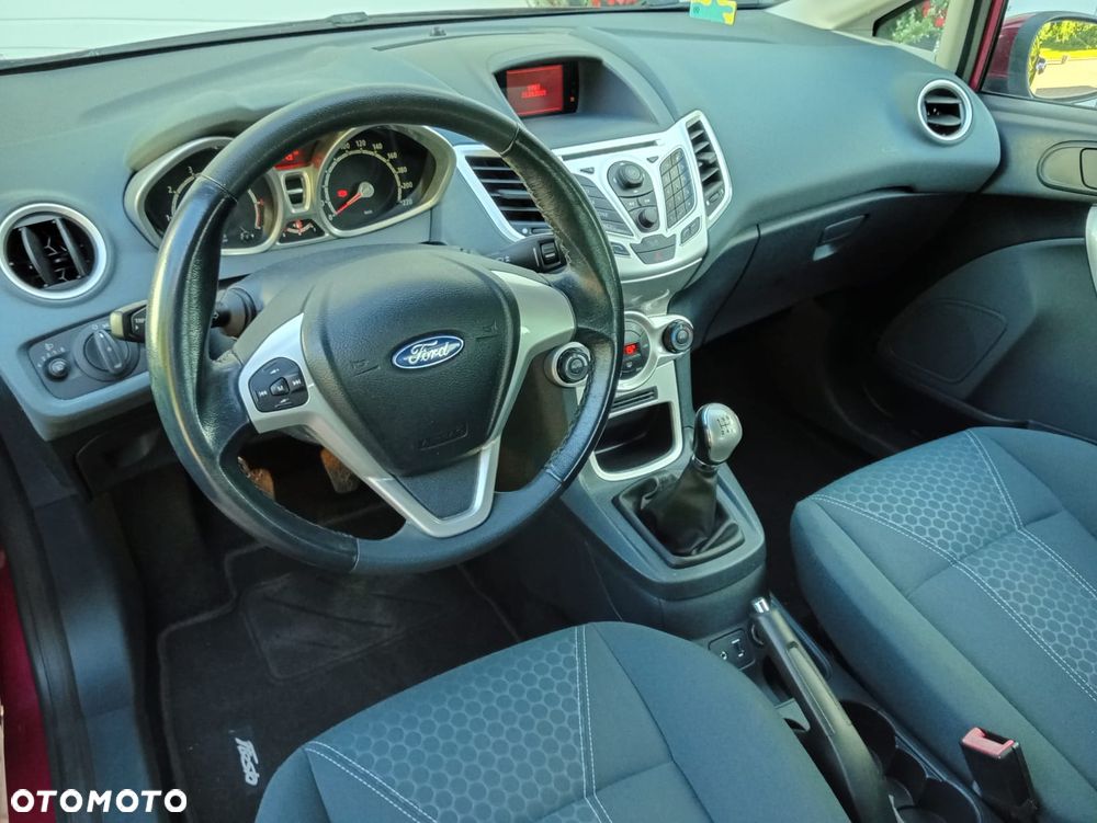 Ford Fiesta 1.25 Titanium - 11