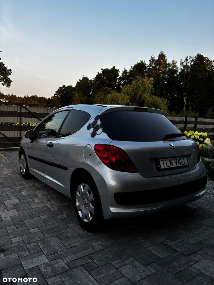 Peugeot 207 - 4