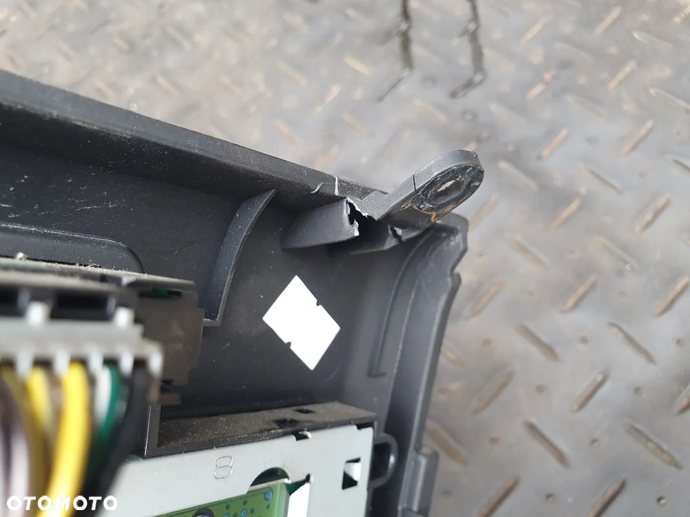 FORD F150 '09r PANEL ŚRODKOWY STEROWANIA PRZEŁĄCZNIKI RADIA KLIMATYZACJI NAWIEWU 9L3T-18A802-HA 9L34-1504302 9L34-19980-EE - 9