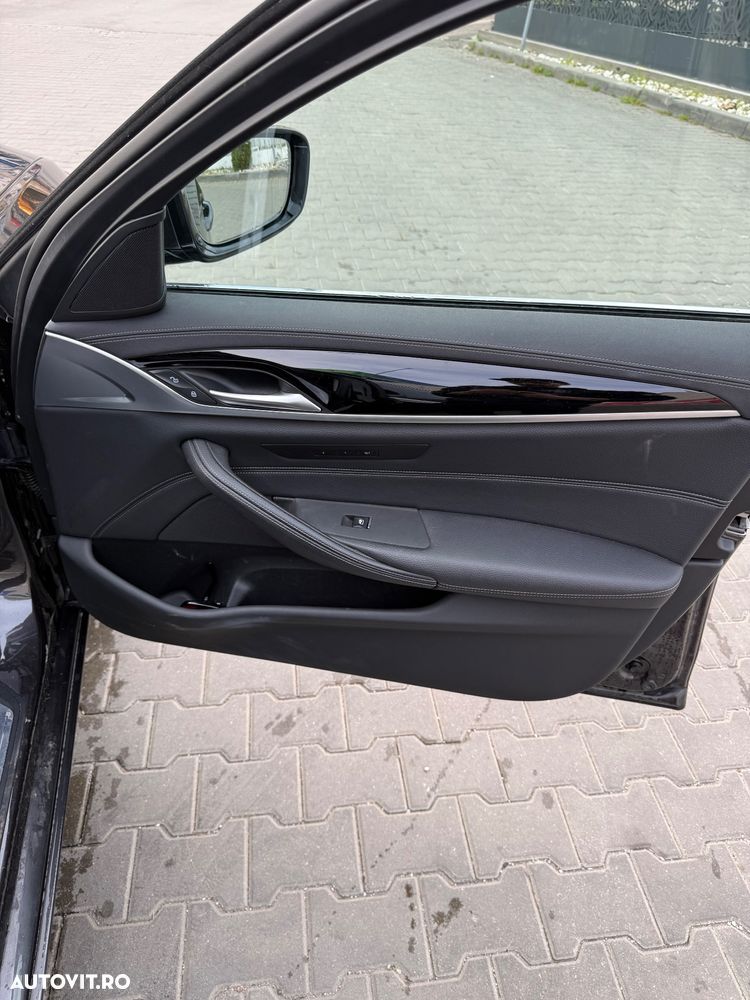 BMW Seria 5 520d Aut. Luxury Line - 15