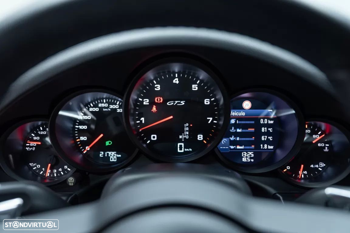 Porsche 911 (991) Carrera GTS PDK - 27