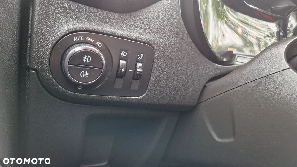 Opel Crossland X 1.2 Selection - 24
