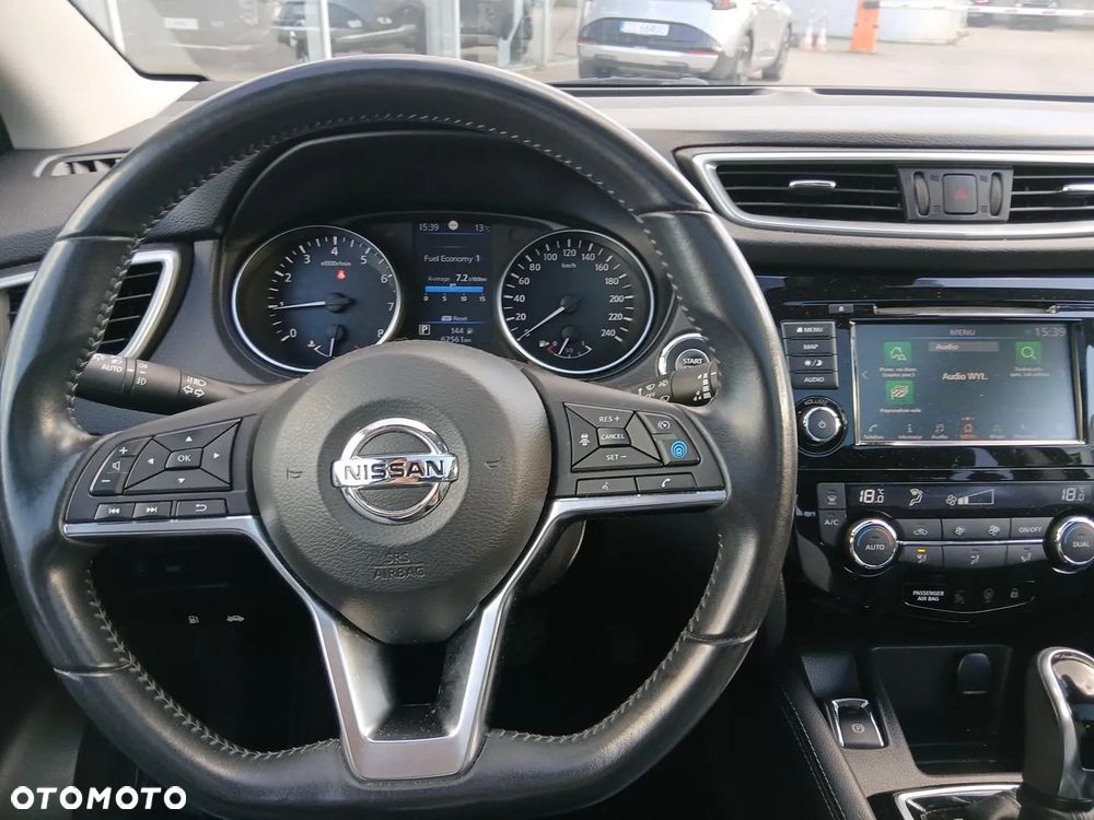 Nissan Qashqai 1.3 DIG-T Tekna DCT - 26