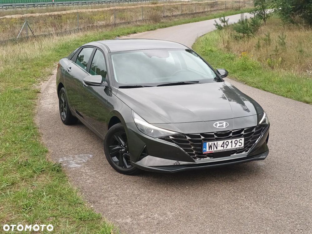 Hyundai Elantra 1.6 Smart CVT - 2