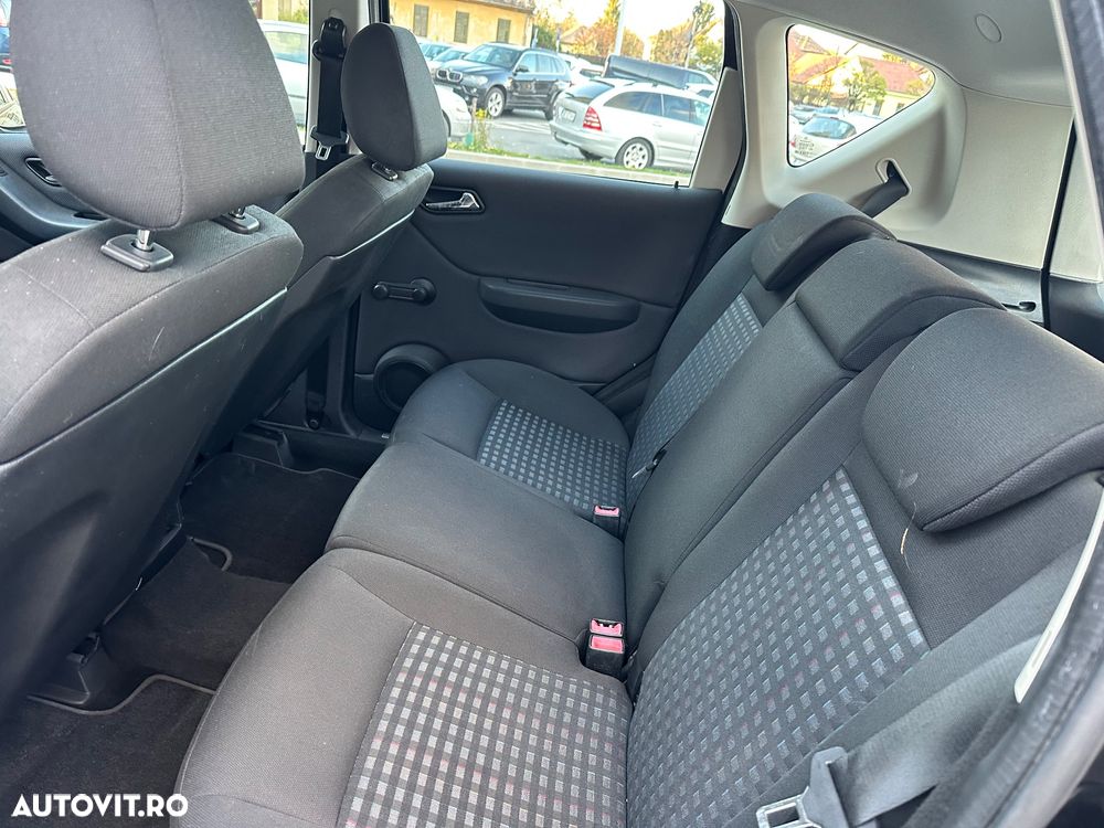 Mercedes-Benz A 180 CDI Autotronic Elegance Special Edition - 9