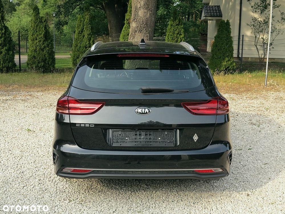Kia Ceed - 5