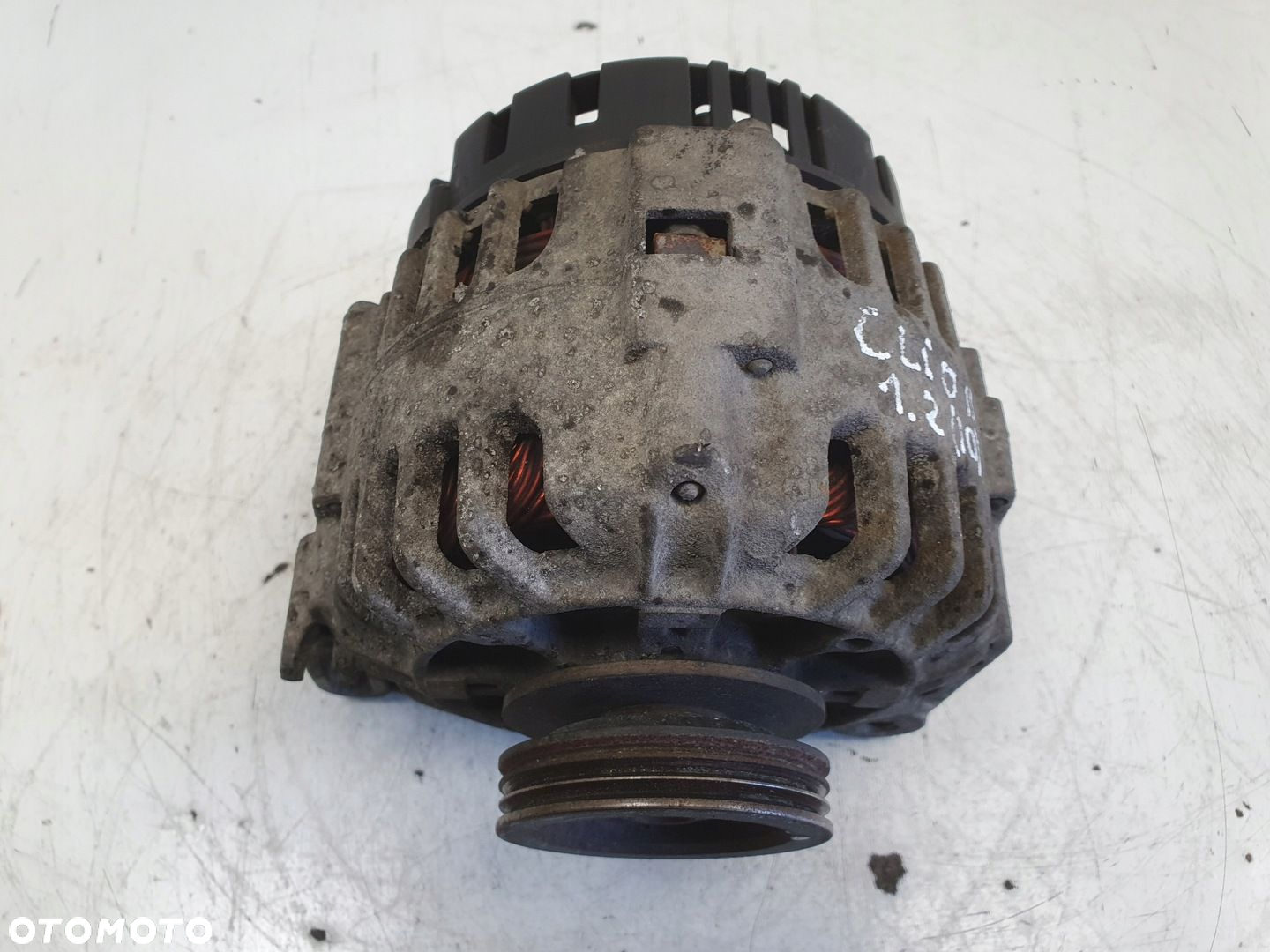 Renault Clio II 1.2 16V ALTERNATOR 7700437090 valeo 95A - 7