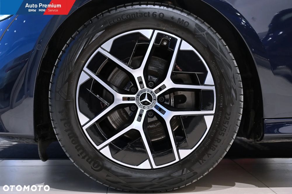 Mercedes-Benz Klasa E 200 d mHEV AMG 9G-Tronic - 22