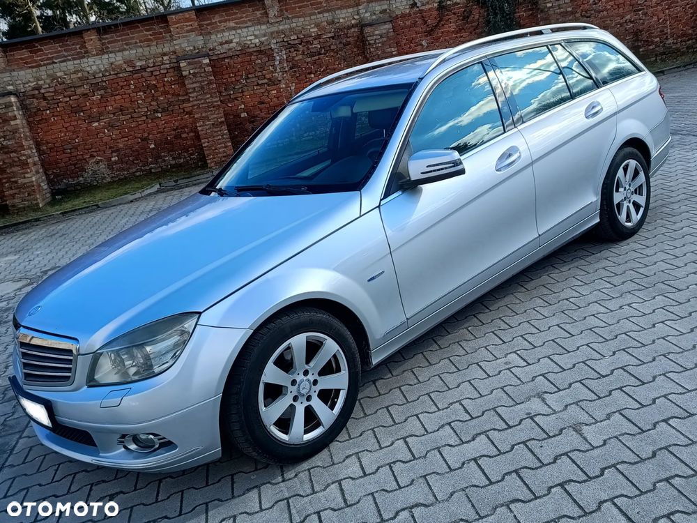 Mercedes-Benz Klasa C 180 K BlueEff Elegance - 3