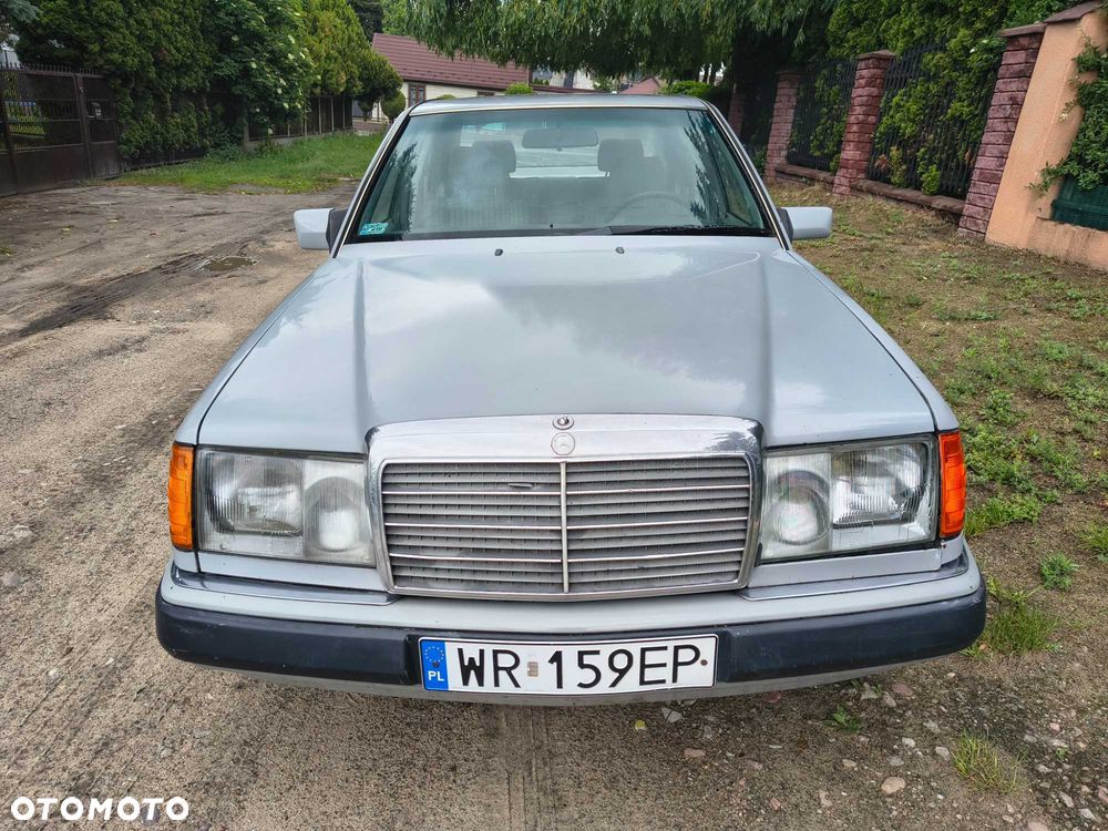 Mercedes-Benz W124 (1984-1993) - 1
