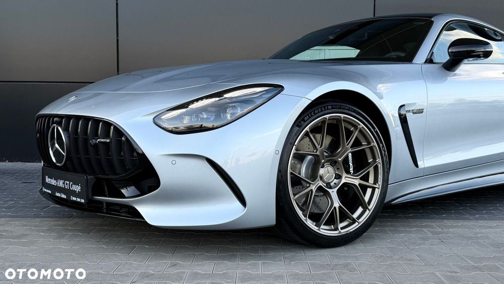 Mercedes-Benz AMG GT - 11