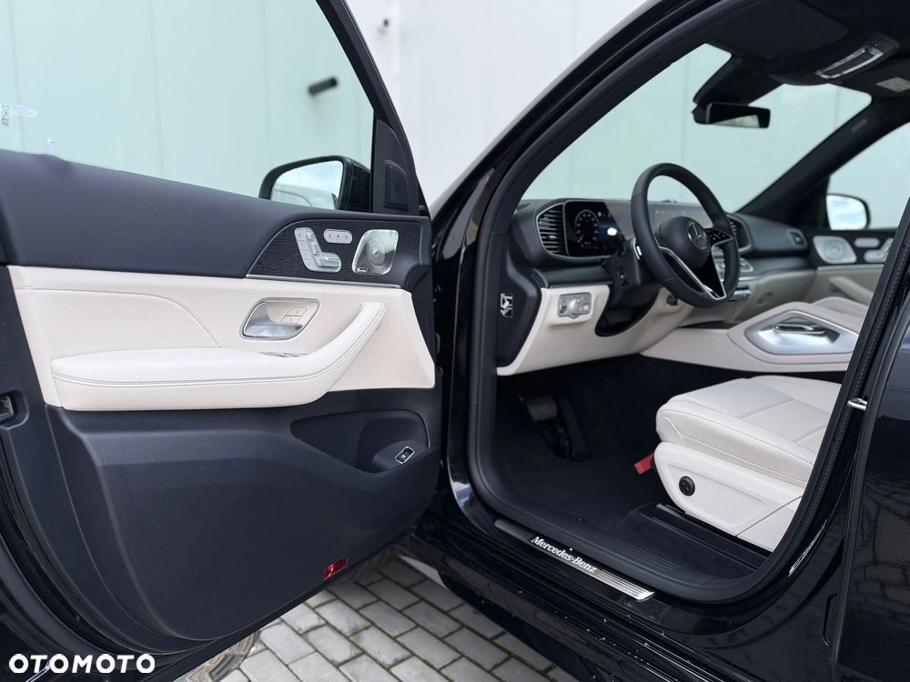 Mercedes-Benz GLE - 19