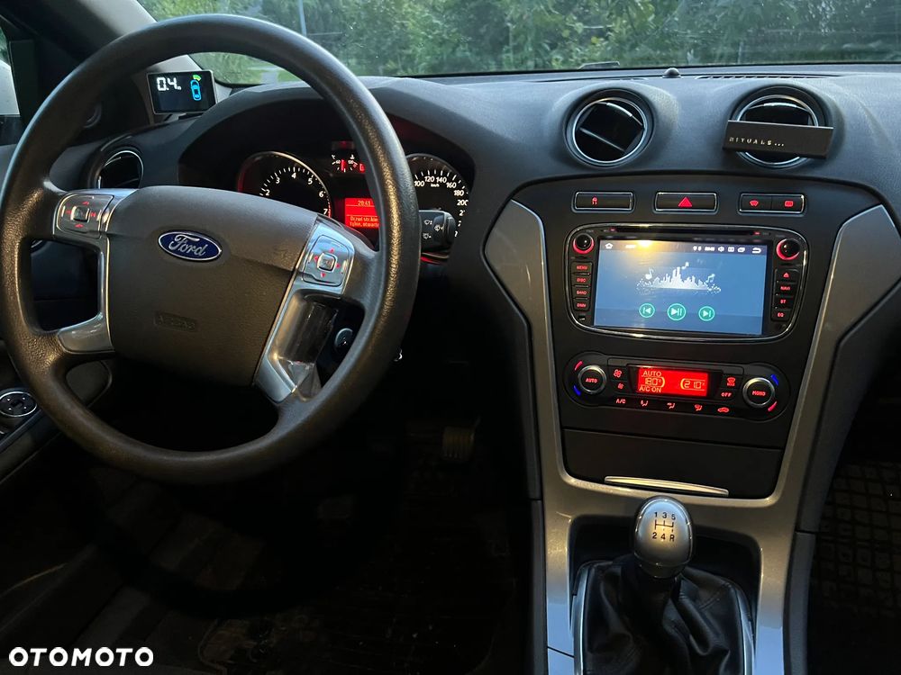 Ford Mondeo 1.6 Titanium - 20