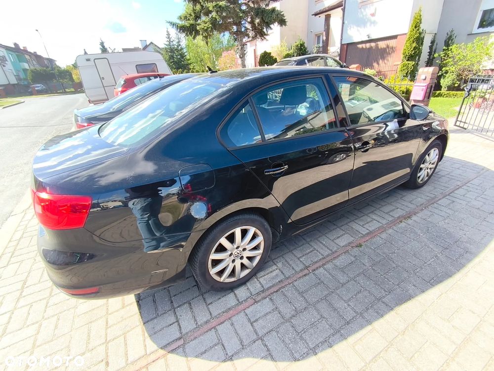 Volkswagen Jetta 1.2 TSI Comfortline - 5