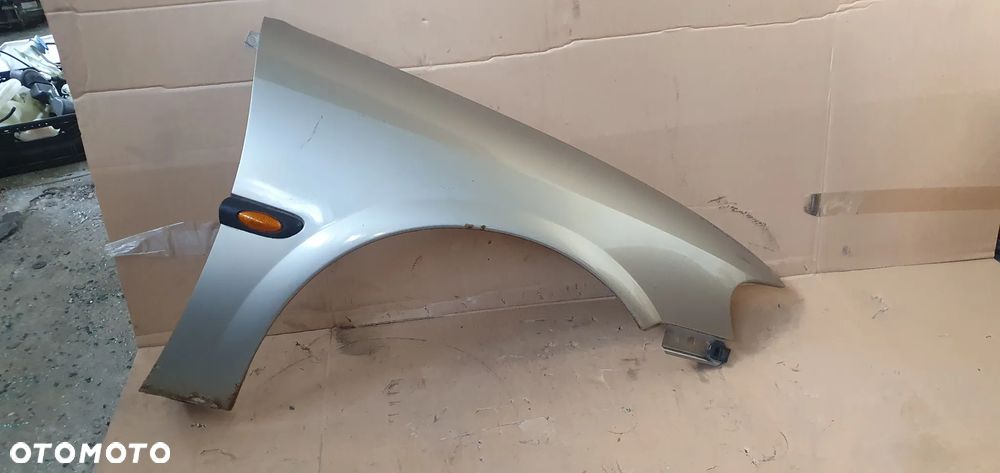 Błotnik prawy przód przedni Opel Vectra B - 5