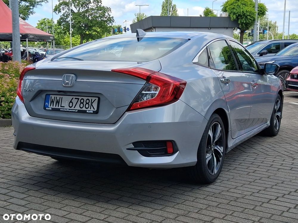 Honda Civic 1.5 T Executive - 8