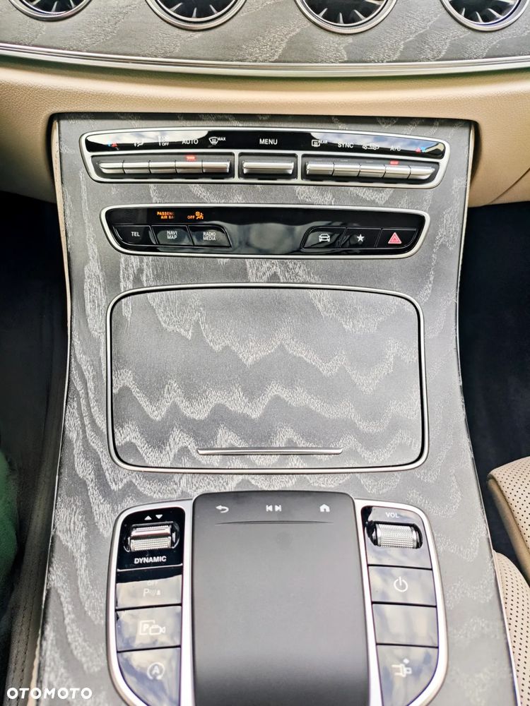 Mercedes-Benz Klasa E 220 d AMG - 14